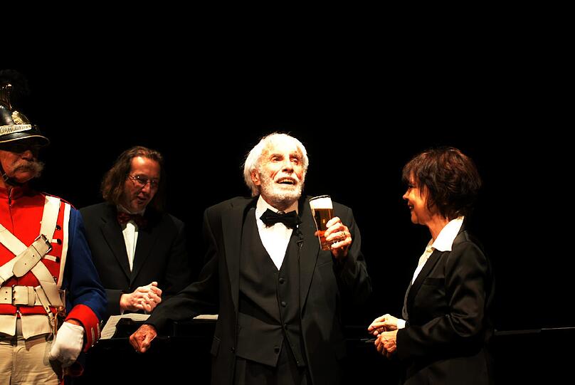 Jopie Heesters singt mit 108 im Prinze: Die Bilder vom Auftritt