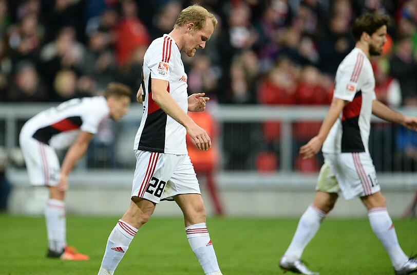 Die Augsburger waren zwar entäuscht, aber nach dem Spiel gab's Lob vom Bayern-Coach.