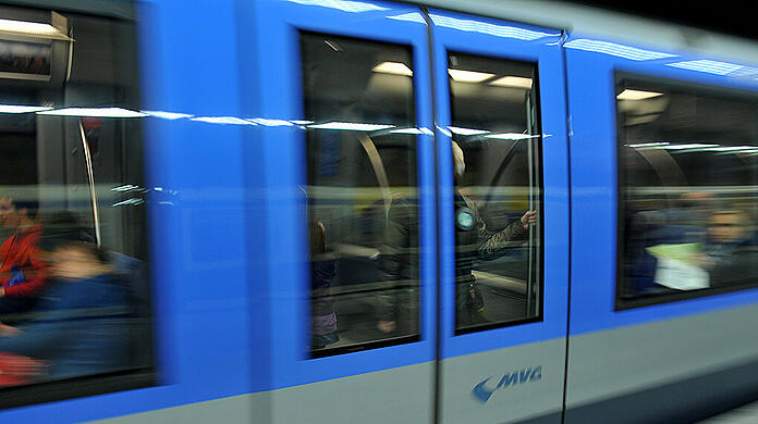 Die MVG verrät einen Trick, wie man die U-Bahn-Türen ganz einfach öffnen kann. (Symbolbild)