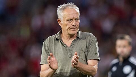 Freiburgs Trainer Christian Streich hat seine Mannschaft unter anderem mit einem Video-Studium auf seinen Gegner Karabach Agdam vorbereitet.