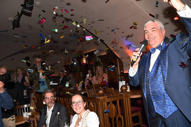 Entertainer Günther Grauer bei einem Auftritt 2022 im Roy. Entertainer Günther Grauer bei einem Auftritt 2022 im Roy.