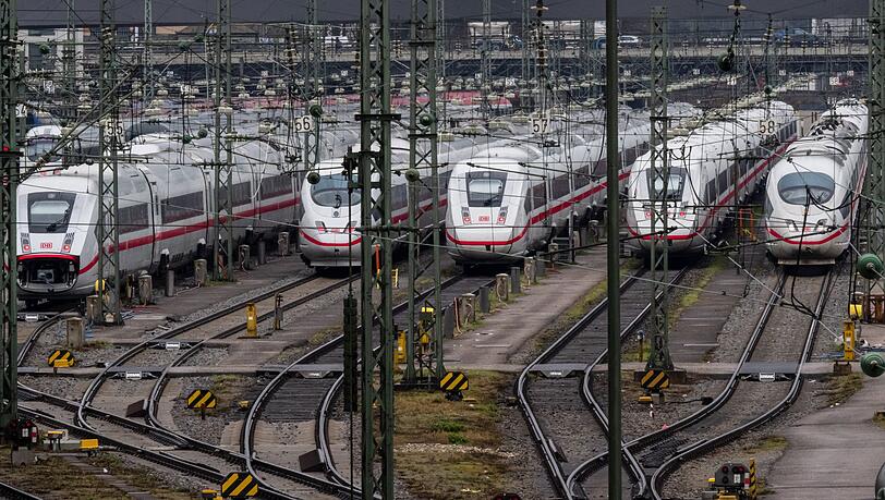 Mehr als 320 internationale Verbindungen hat die Bahn mit dem neuen Fahrplan im Angebot. (Archivbild) Mehr als 320 internationale Verbindungen hat die Bahn mit dem neuen Fahrplan im Angebot. (Archivbild)