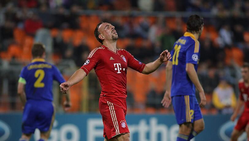 Der FC Bayern (hier: Franck Ribéry) verlor das Hinspiel bei Borisov mit 1:3 - deswegen ist die Situation in der Gruppe F bei einem weiteren Fehltritt brisant. Der FC Bayern (hier: Franck Ribéry) verlor das Hinspiel bei Borisov mit 1:3 - deswegen ist die Situation in der Gruppe F bei einem weiteren Fehltritt brisant.