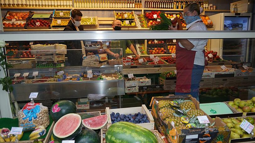 Karl Huczalas Standl "Obst und Gemüse Südfrüchte".