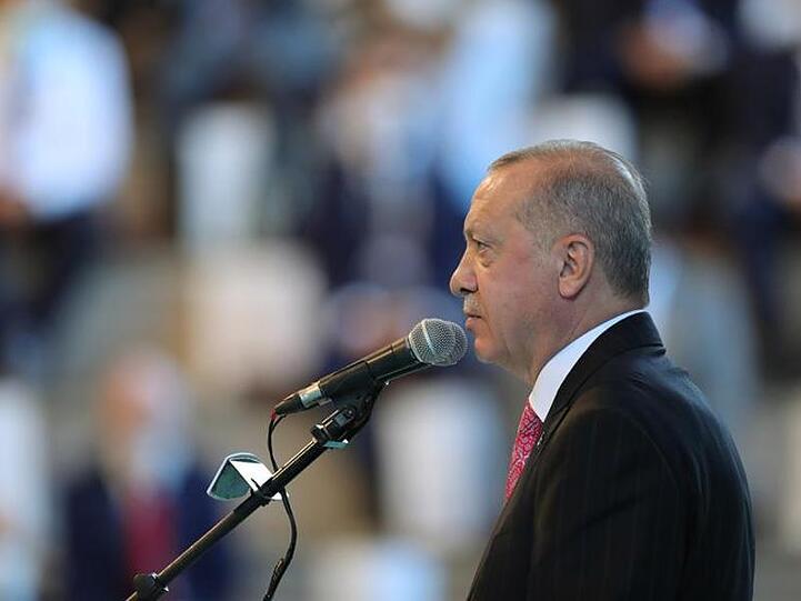 Recep Tayyip Erdogan: "Solltet Ihr unsere "Oruc Reis" angreifen, werdet Ihr einen hohen Preis dafür bezahlen.".