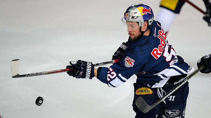 EHC-Star Patrick Hager gehört mittlerweile zur älteren Garde.