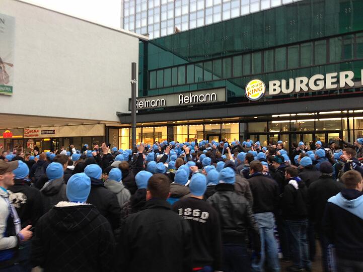 Löwen-Fans in Berlin - Die Bilder