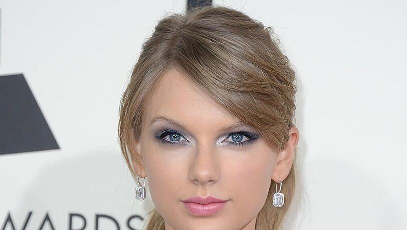 Taylor Swift dachte, sie hätte den Grammy für das beste Album gewonnen Taylor Swift dachte, sie hätte den Grammy für das beste Album gewonnen