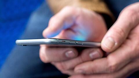 Die App soll helfen, die Ansteckungen nachzuverfolgen, wenn Ausgehbeschränkungen gelockert werden.