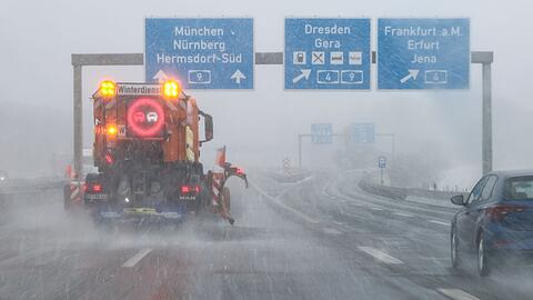 Schneefall und Schneeregen könnten auch am Wochenende hier und da noch fallen.
