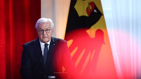 Bundespräsident Frank-Walter Steinmeier sieht die Demokratie bedroht.