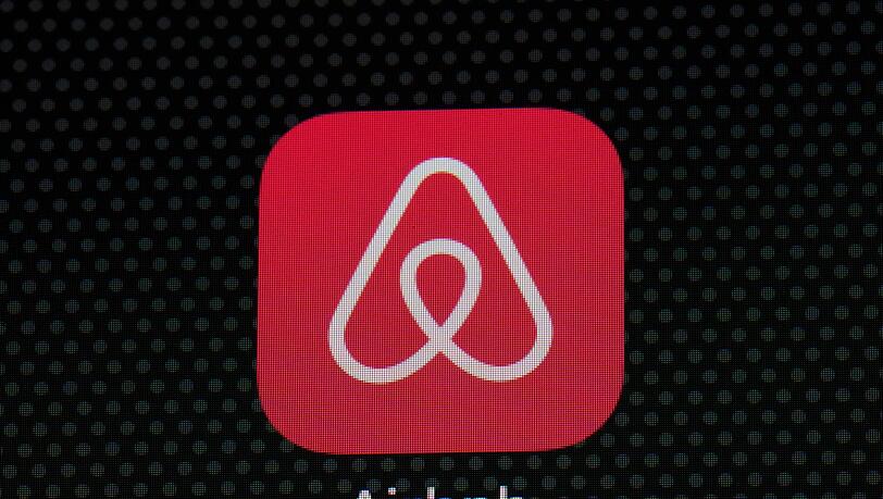 Künstliche Intelligenz soll die Airbnb-App stärker auf einzelne Nutzer zuschneiden. (Archivbild) Künstliche Intelligenz soll die Airbnb-App stärker auf einzelne Nutzer zuschneiden. (Archivbild)