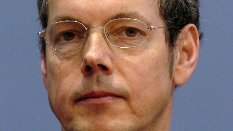 Der Wirtschaftsexperte Peter Bofinger sieht große Risiken für die deutsche Konjunktur. Der Wirtschaftsexperte Peter Bofinger sieht große Risiken für die deutsche Konjunktur.