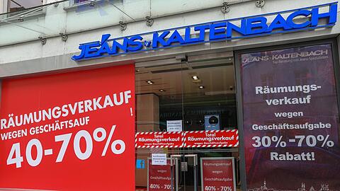 Trauriger Abschied nach 70 Jahren: Bei Jeans Kaltenbach in der Herzogspitalstraße läuft der Räumungsverkauf.