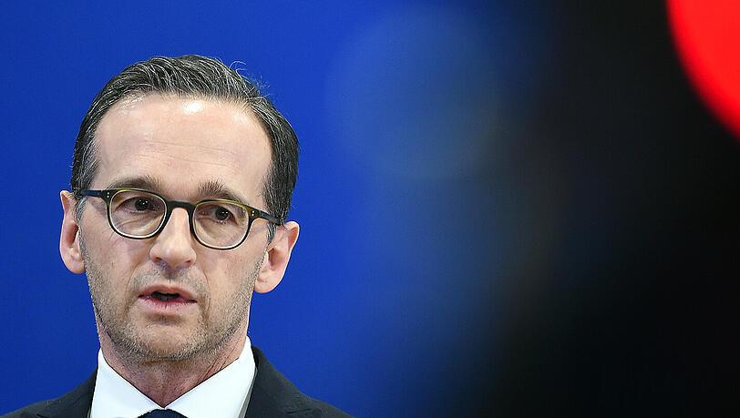 Der Zeitplan steht: Schon im Mai hatte Justizminister Maas angekündigt, die rund 50.000 Opfer des berüchtigten "Schwulen-Paragrafen 175" zu entschädigen. Foto: Britta Pedersen/Archiv Der Zeitplan steht: Schon im Mai hatte Justizminister Maas angekündigt, die rund 50.000 Opfer des berüchtigten "Schwulen-Paragrafen 175" zu entschädigen. Foto: Britta Pedersen/Archiv