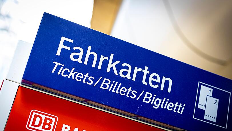 Das 49-Euro-Ticket soll an das beliebte 9-Euro-Ticket aus dem vergangenen Sommer anknüpfen.