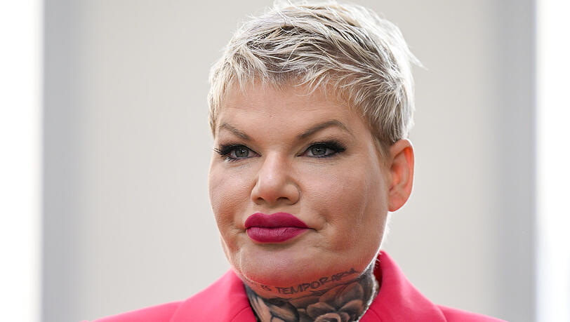 Melanie Müller: Vom "Bachelor" über den Ballermann in den Gerichtsaal