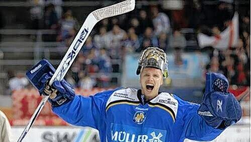 Wechselt zu Crimmitschau: EHC-Keeper Joey Vollmer. Wechselt zu Crimmitschau: EHC-Keeper Joey Vollmer.