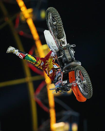 Am Samstag haben die X-Fighters in München Station gemacht - und spektakuläre Stunts gezeigt. Mit von der Partie beim letzten Stopp vor dem Finale in Sydney: Die Stars der Szene rund um den Spanier Dany Torres.