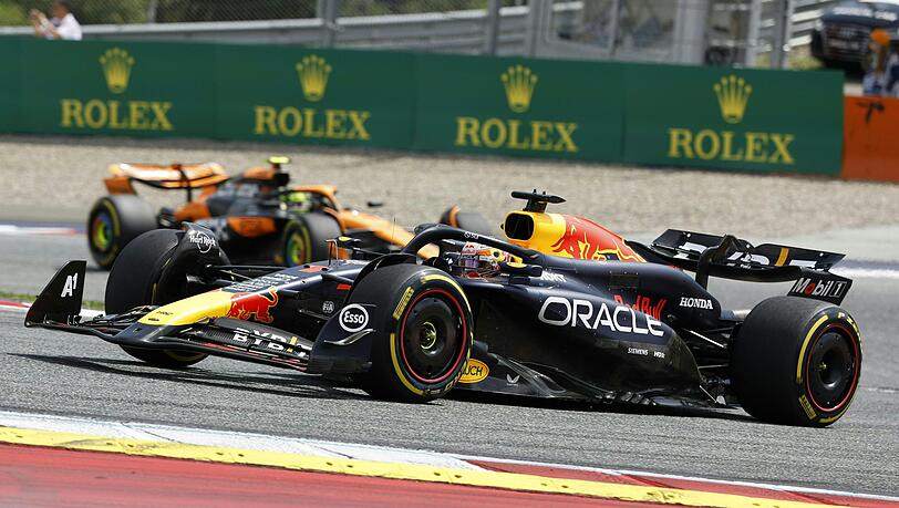 In Österreich gab es einen folgenschweren Unfall zwischen den WM-Rivalen Max Verstappen (v.) und Lando Norris.