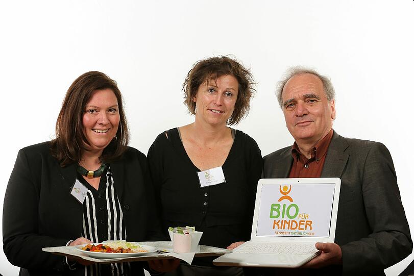 Die Gründer des Speiseplanmanagers: Carola Petrone (Il Cielo), Stephanie Weigel von Tollwood und Gesundheits-Referent Joachim Lorenz (v. l.)