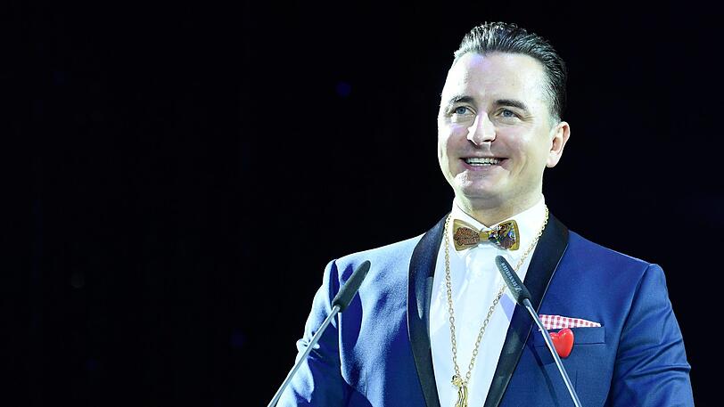 Andreas Gabalier bei der umstrittenen Verleihung des Karl-Valentin-Ordens am Samstagabend.