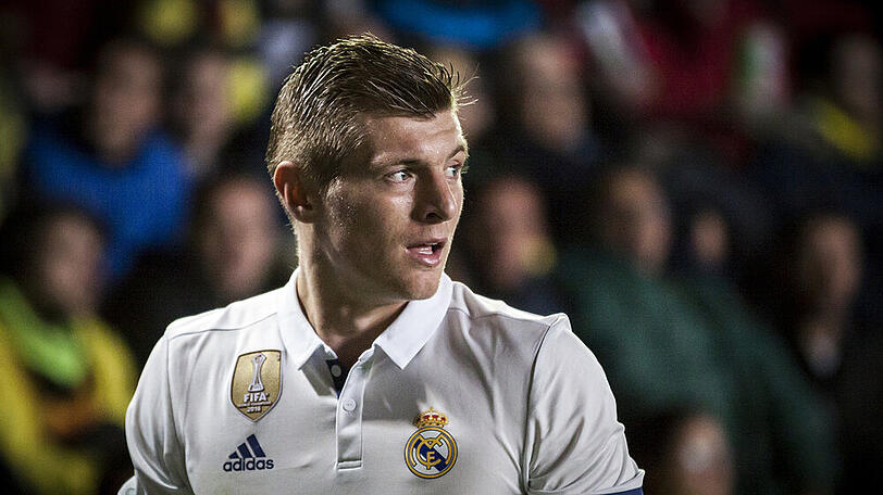 Toni Kroos ist seit vielen Jahren der Mittelfeld-Motor beim Star-Ensemble von Real Madrid.