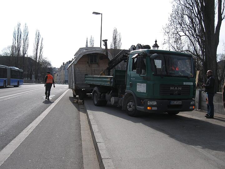 Der Wagen soll während des Projekts stehen bleiben.