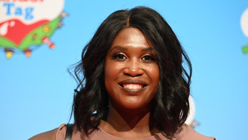 "Let's Dance"-Jurorin Motsi Mabuse nahm ihre Fans mit in die Sauna