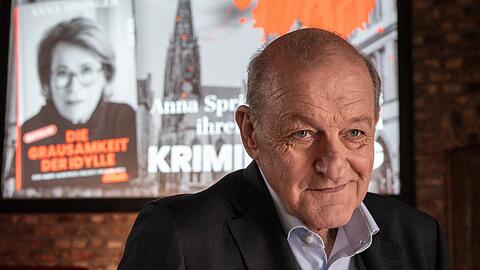 "Wilsberg: Blut geleckt": Privatdetektiv Georg Wilsberg (Leonard Lansink) auf Anna Springers (Rita Russek) "True Crime"-Lesung.