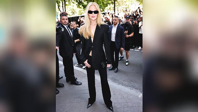 Nicole Kidman bei der Balenciaga-Show im Rahmen der Paris Fashion Week.
