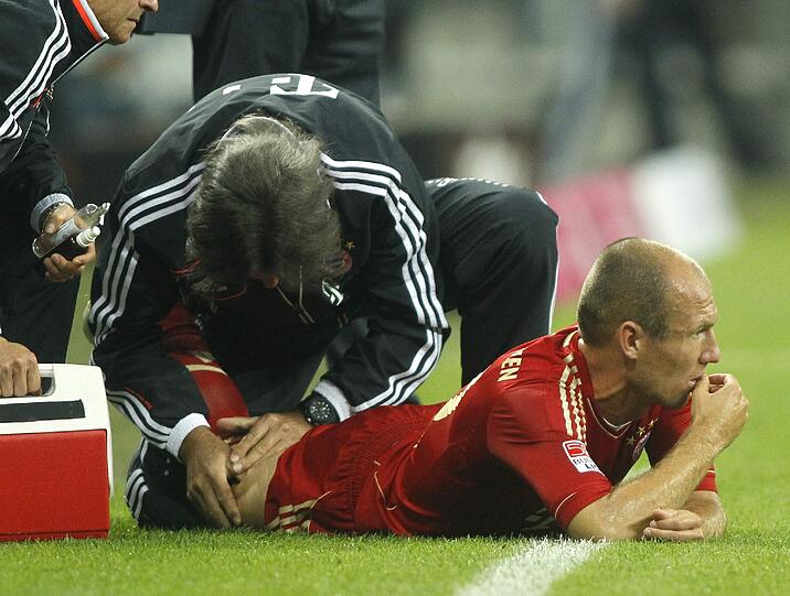 Im September 2012 fehlte Robben wieder über einen Monat - diesmal wegen Oberschenkelproblemen.