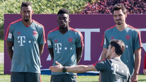 Für die einen ging’s bergauf, für die anderen bergab: Trainer Niko Kovac hat im Trainingslager des FC Bayern im Wüstenstaat Katar viele neue Erkenntnisse für die Rückrunde gewonnen. In dieser Bilderstrecke finden Sie die Bilanz: Beginnen wir mit den Gewinnern ... Für die einen ging’s bergauf, für die anderen bergab: Trainer Niko Kovac hat im Trainingslager des FC Bayern im Wüstenstaat Katar viele neue Erkenntnisse für die Rückrunde gewonnen. In dieser Bilderstrecke finden Sie die Bilanz: Beginnen wir mit den Gewinnern ...