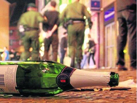 Übermäßiger Alkoholgenuss ließ so manchen Faschingsabend unschön enden. (Symbolfoto)
