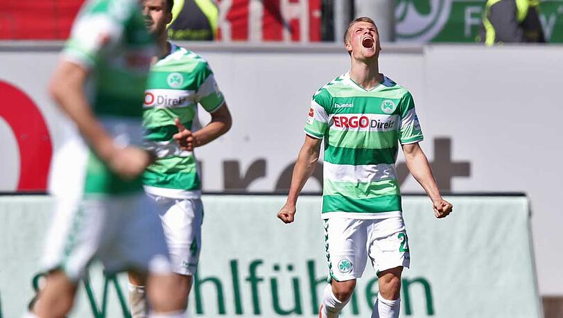 Johannes Wurtz von Greuther Fürth jubelt über seinen Treffer zum 2:2 gegen Union Berlin. Johannes Wurtz von Greuther Fürth jubelt über seinen Treffer zum 2:2 gegen Union Berlin.