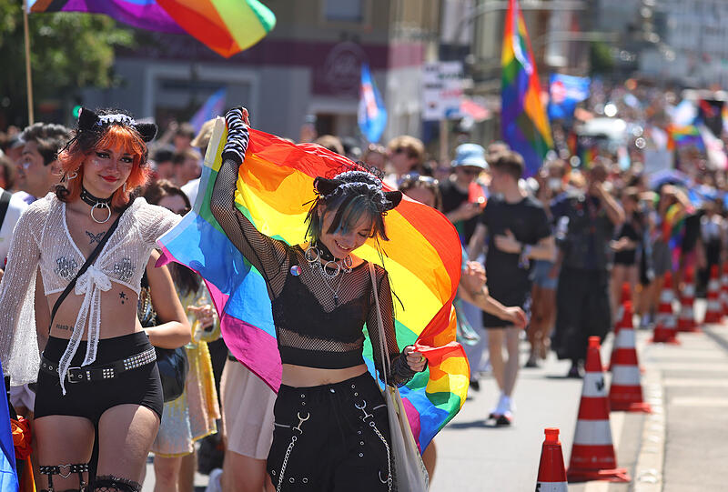 Bunte Parade in München: Die Bilder vom Christopher Street Day 2022.