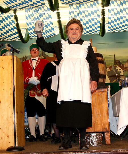 Richard Süßmeier als Kellnerin "Maria": Die Bilder vom Starkbier-Anstich im Augustinerkeller