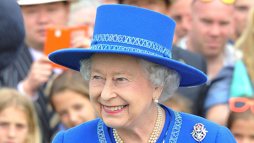 Ob Queen Elizabeth II. bei ihrem Besuch in Deutschland genauso strahlen wird? Ob Queen Elizabeth II. bei ihrem Besuch in Deutschland genauso strahlen wird?