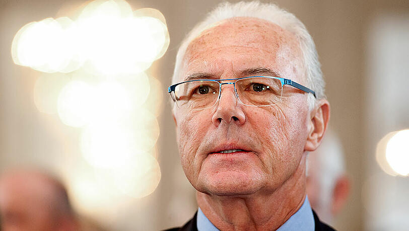 Fällt ein Schatten auf die Lichtgestalt Franz Beckenbauer? Fällt ein Schatten auf die Lichtgestalt Franz Beckenbauer?