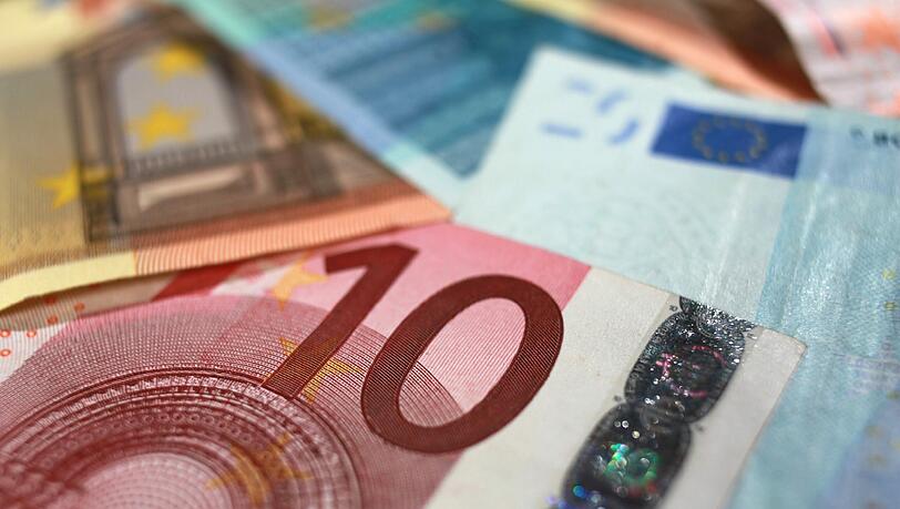 Wohin mit dem Geld? Darüber informiert der Finanzberater in Allach. Wohin mit dem Geld? Darüber informiert der Finanzberater in Allach.