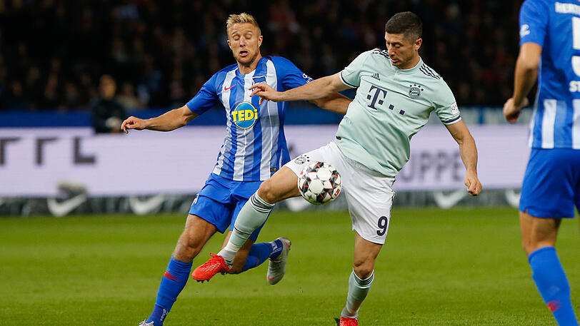 ROBERT LEWANDOWSKI, NOTE 5: Nach Pause gegen Augsburg zurück im Torjägerjob. Ließ sich fallen, schleppte Bälle. Vor dem Tor aber zu umständlich.