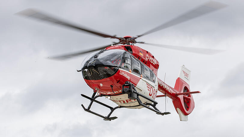 Als der Bub mit einem Rettungshubschrauber in ein Krankenhaus geflogen wurde, war sein  Gesundheitszustand bereits lebensbedrohlich.