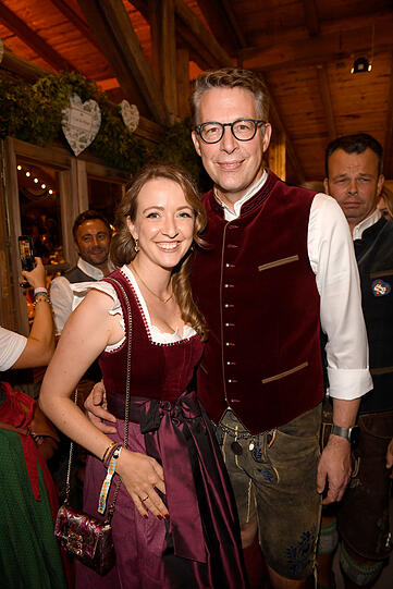 Markus Blume (Bayerischer Staatsminister f&uuml;r Wissenschaft und Kunst) mit Ehefrau Aurelia