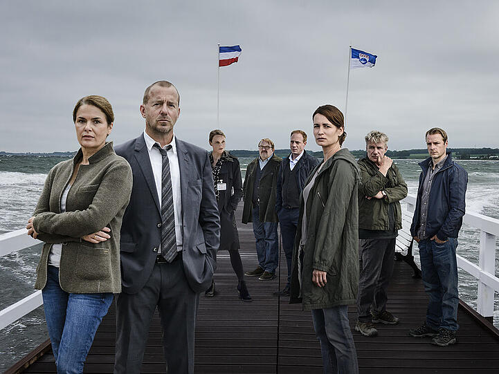 Heino Ferch (links) geht im ZDF dem Tod eines Mädchens nach
