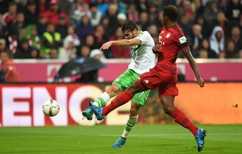 DAVID ALABA: NOTE 3.
Musste viel laufen, um Fehler seiner Nebenleute auszubügeln. Leichtes Spiel dann nach den Lewy-Festspielen.