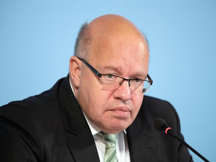 Bundeswirtschaftsminister Peter Altmaier (CDU) will notfalls mit staatlicher Hilfe Arbeitsplätze in Deutschland sichern.