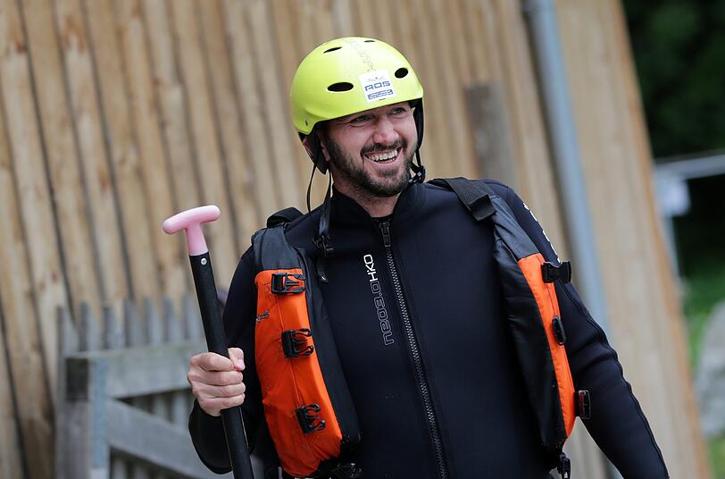 Volle Action! Die Löwen hatten sichtlich Spaß beim Wildwasser-Rafting auf der Salzach.