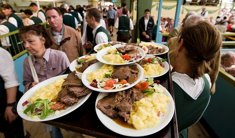 Mahlzeit: 116 Ochsen und 57 Kälber wurden in diesem Jahr auf der Wiesn verspeist.