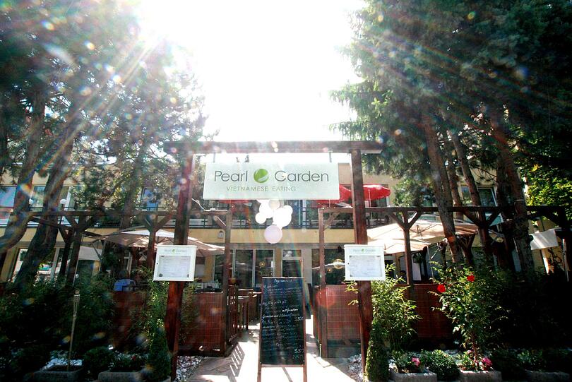 Das Restaurant "Pearl Garden" in der Karl-Theodor-Straße.