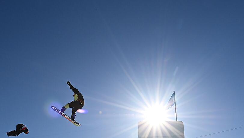 Slopestylerin Annika Morgan in Aktion. Slopestylerin Annika Morgan in Aktion.